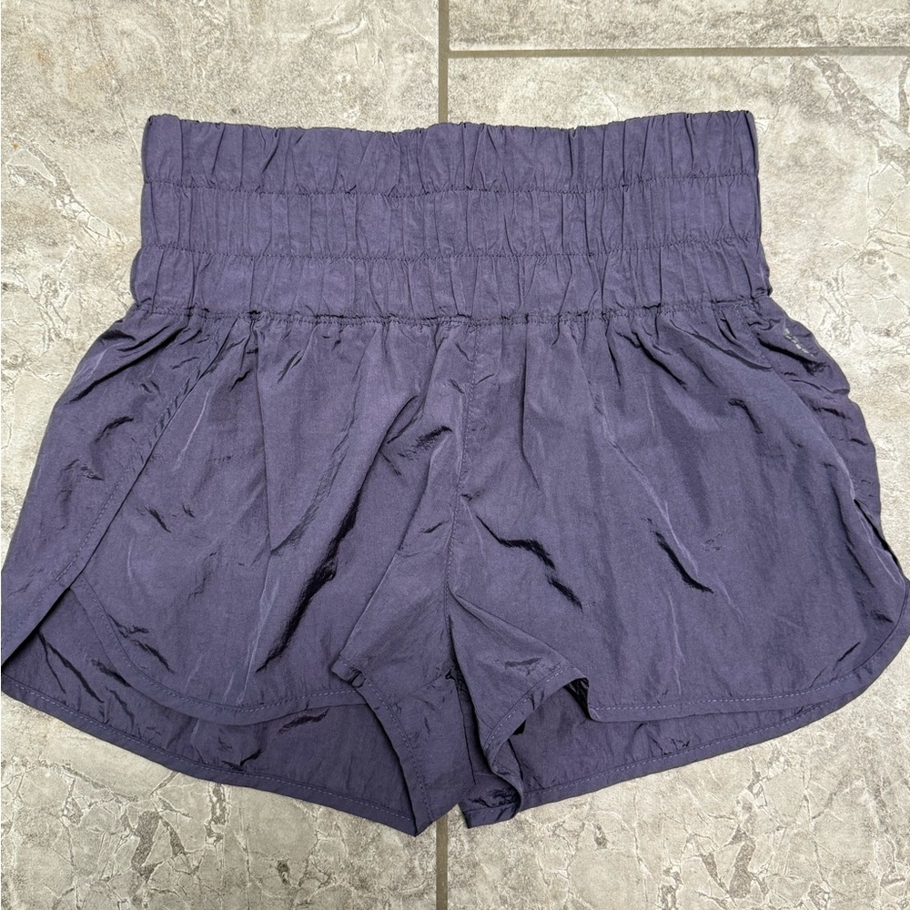 Free People the way Home shorts 
Sz Medium